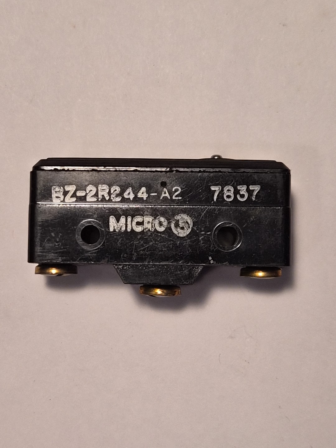 Micro Switch Snap Action Pin Plunger Limit Switch BZ-2R244-A2, 5A/125V,  NOS.