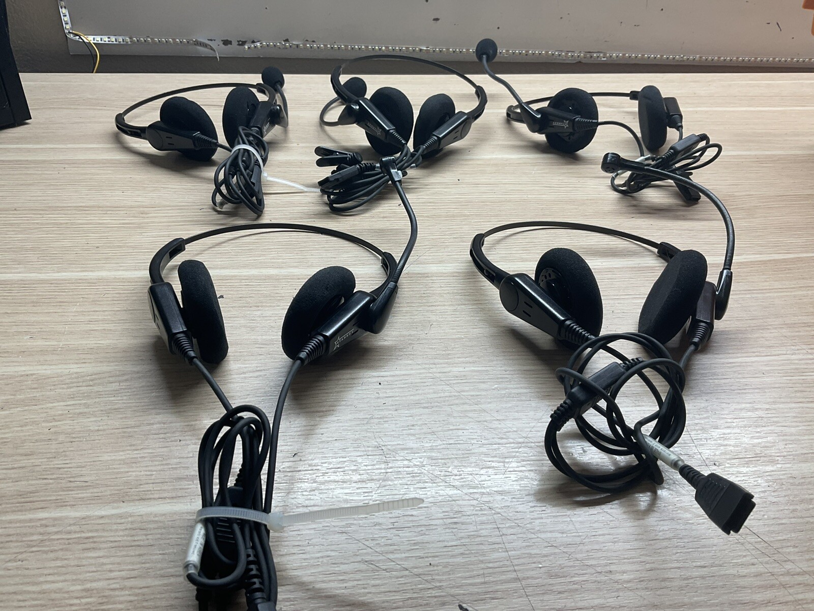 Starkey S133 Wired Noise Canceling Call Center Headset Prof/LOT OF 5 /JUA387