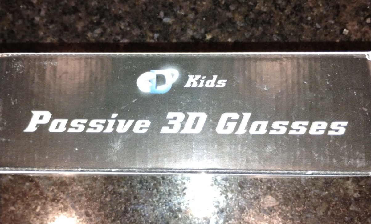 3D glasses passive small/childrens 4 pack NWT