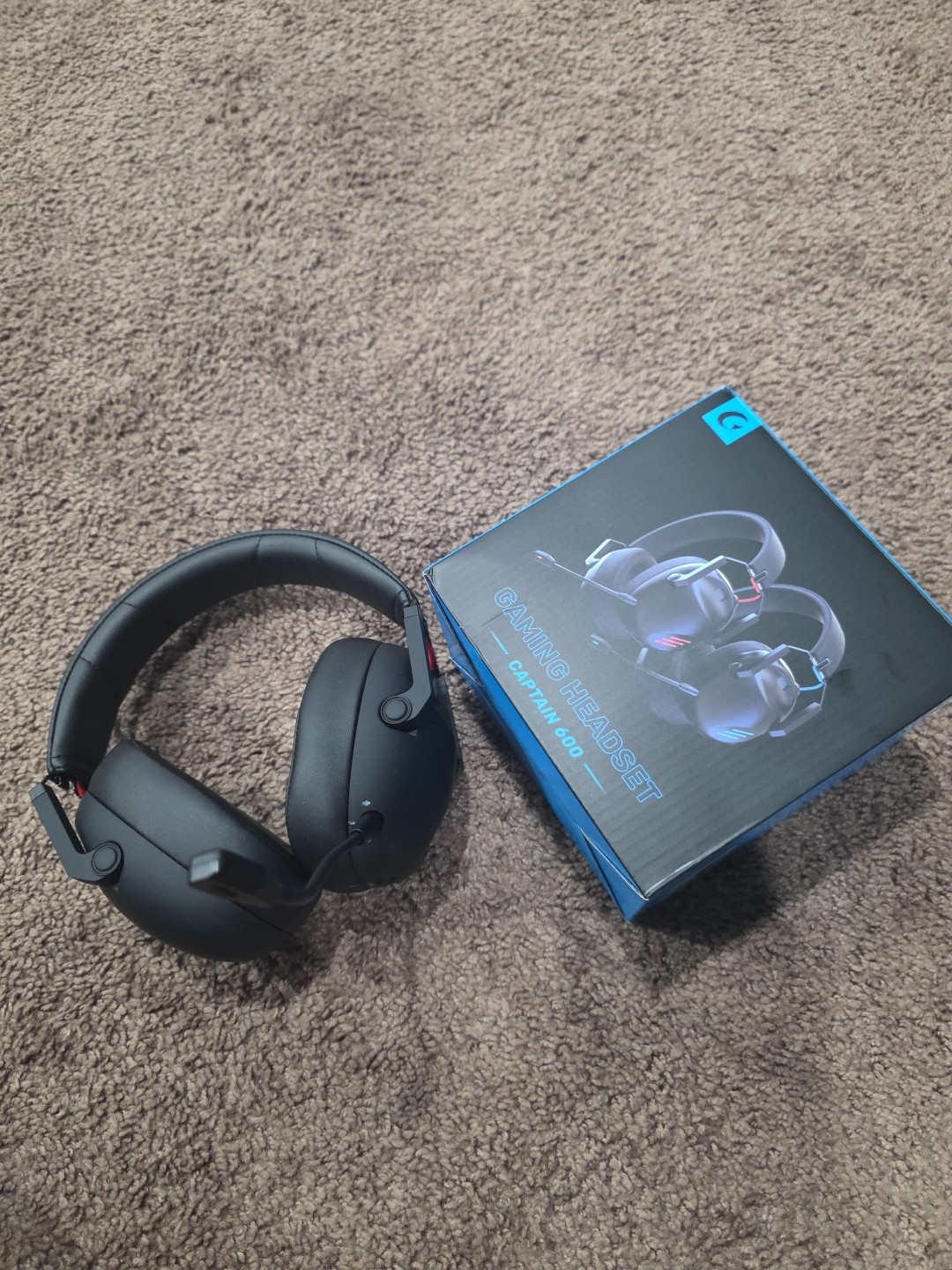 BRAND NEW Captain 600 Gaming Headset by KAPEYDESI and 2 DIFFERENT CHARGING CORDS