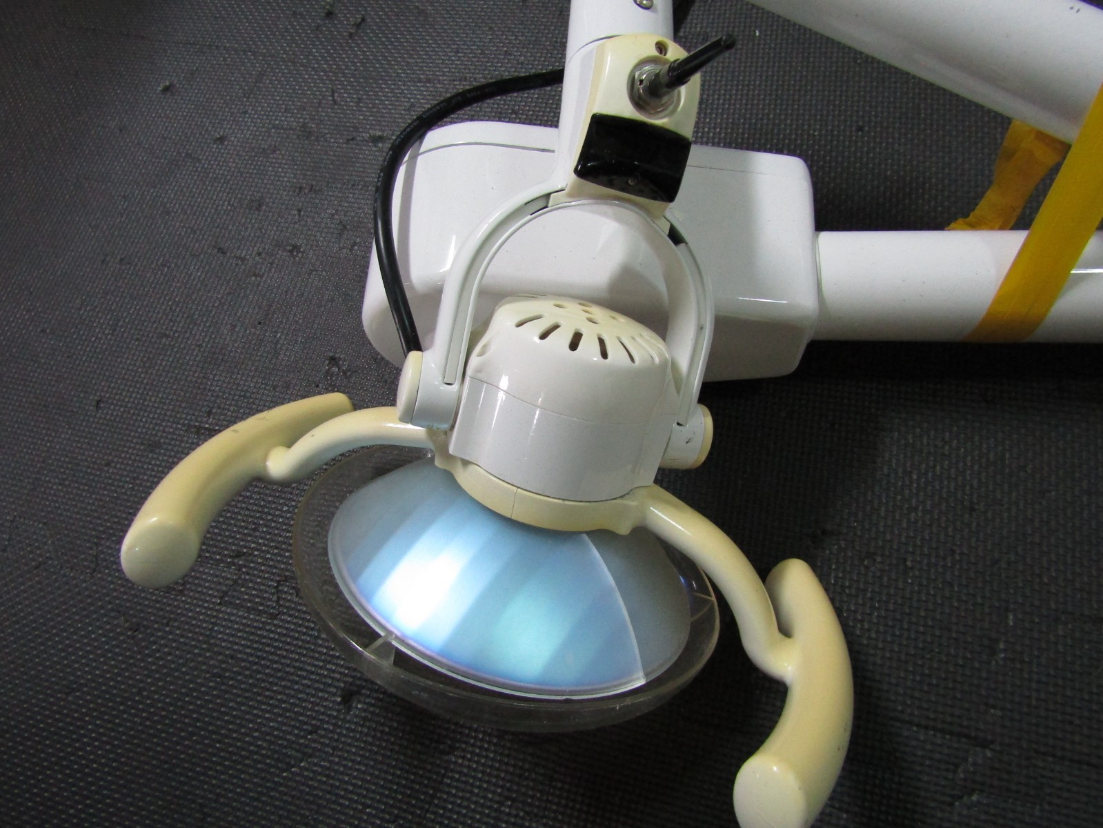 Lucent Dental Operatory Light 115V 60 Hz 61W