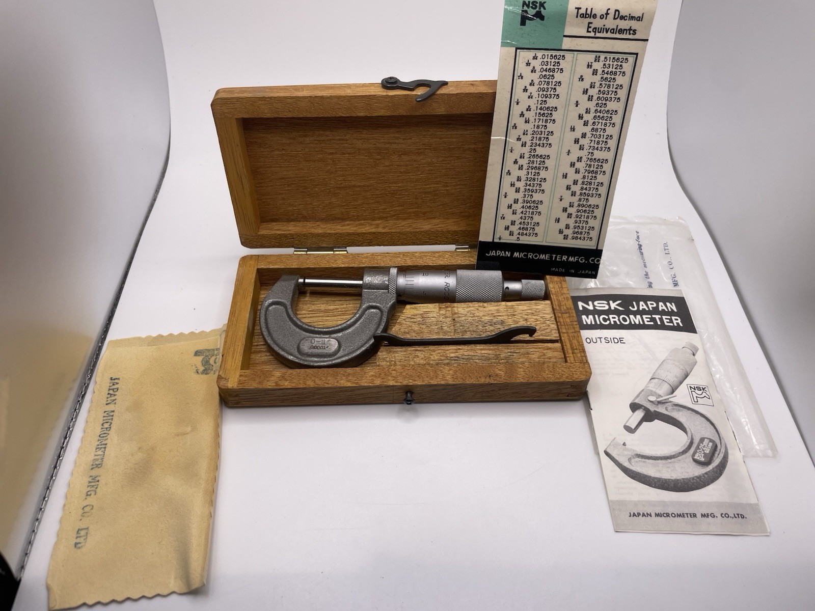 NSK AAB02  Micrometer With Wooden Case (0-1" / .0001" / Made In Japan)