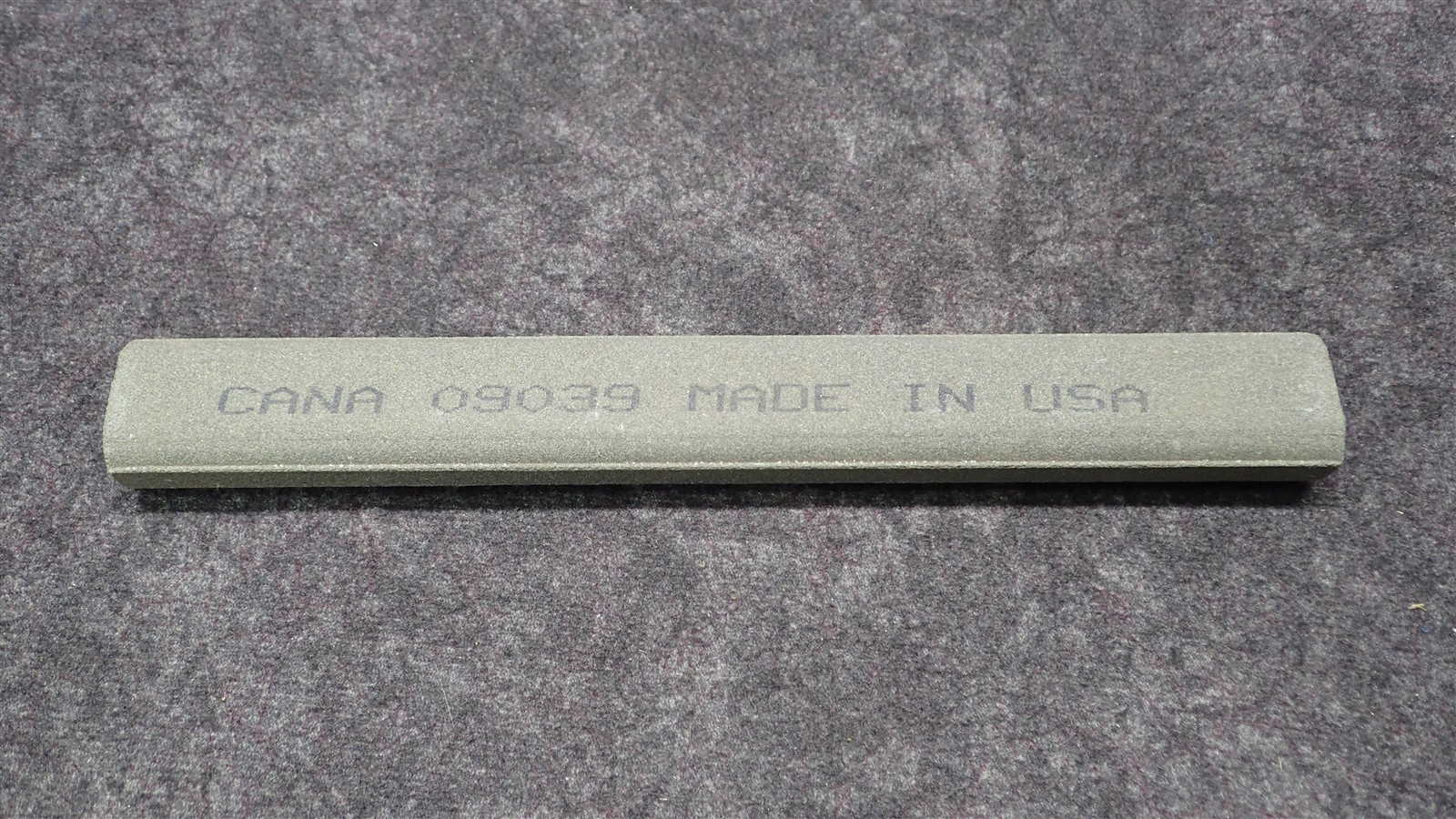 CARBORUNDUM ABRASIVES Alundum Sythestone 3/4" X 1-5/16" X 10" Medium Grit #09039