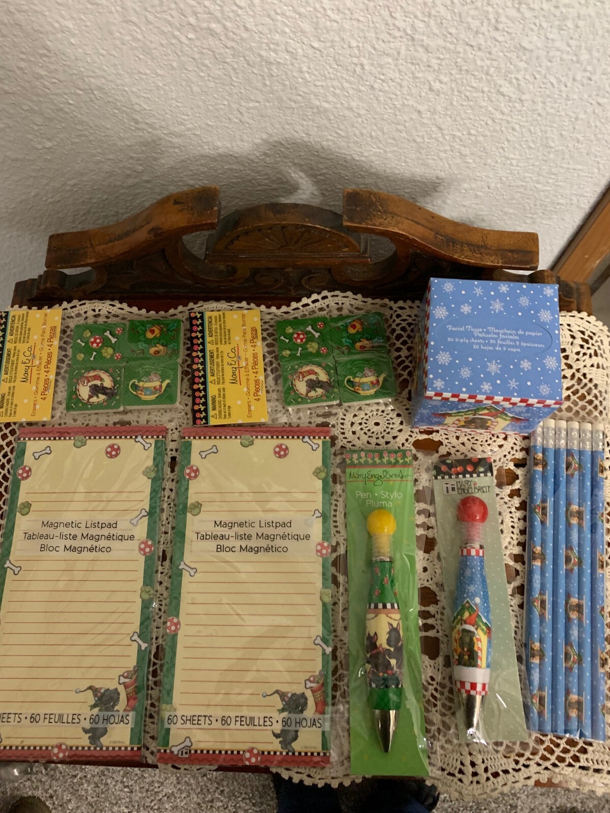 Lot Of 8 New Mary Engelbreit Scottie Christmas Stationary Office Pen Pad Eraser