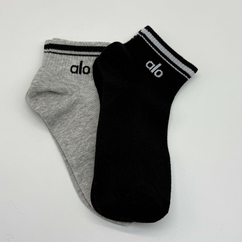 Yoga 2-Pack Socks Unisex Half-Crew Throwback Black - Grey NWT