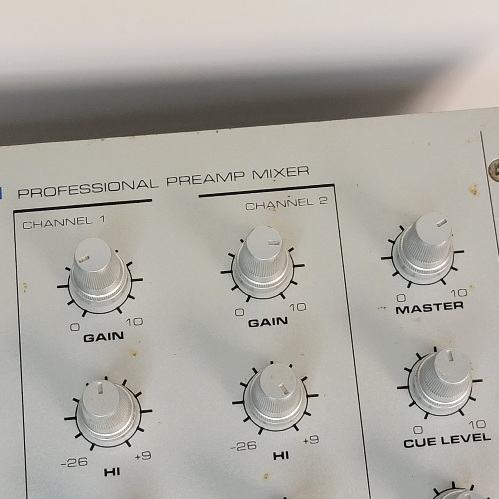 Stanton DJ SMX-211 Professional Preamp Mixer Tested