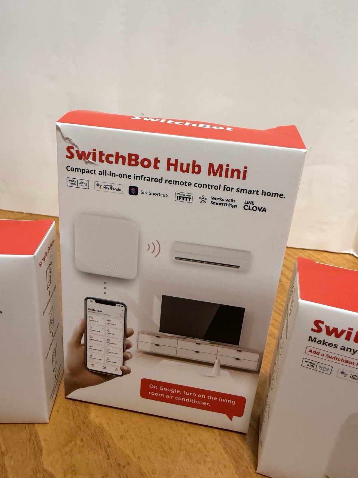 SwitchBot Bundle – Bot 2-packs + 1 mini hub