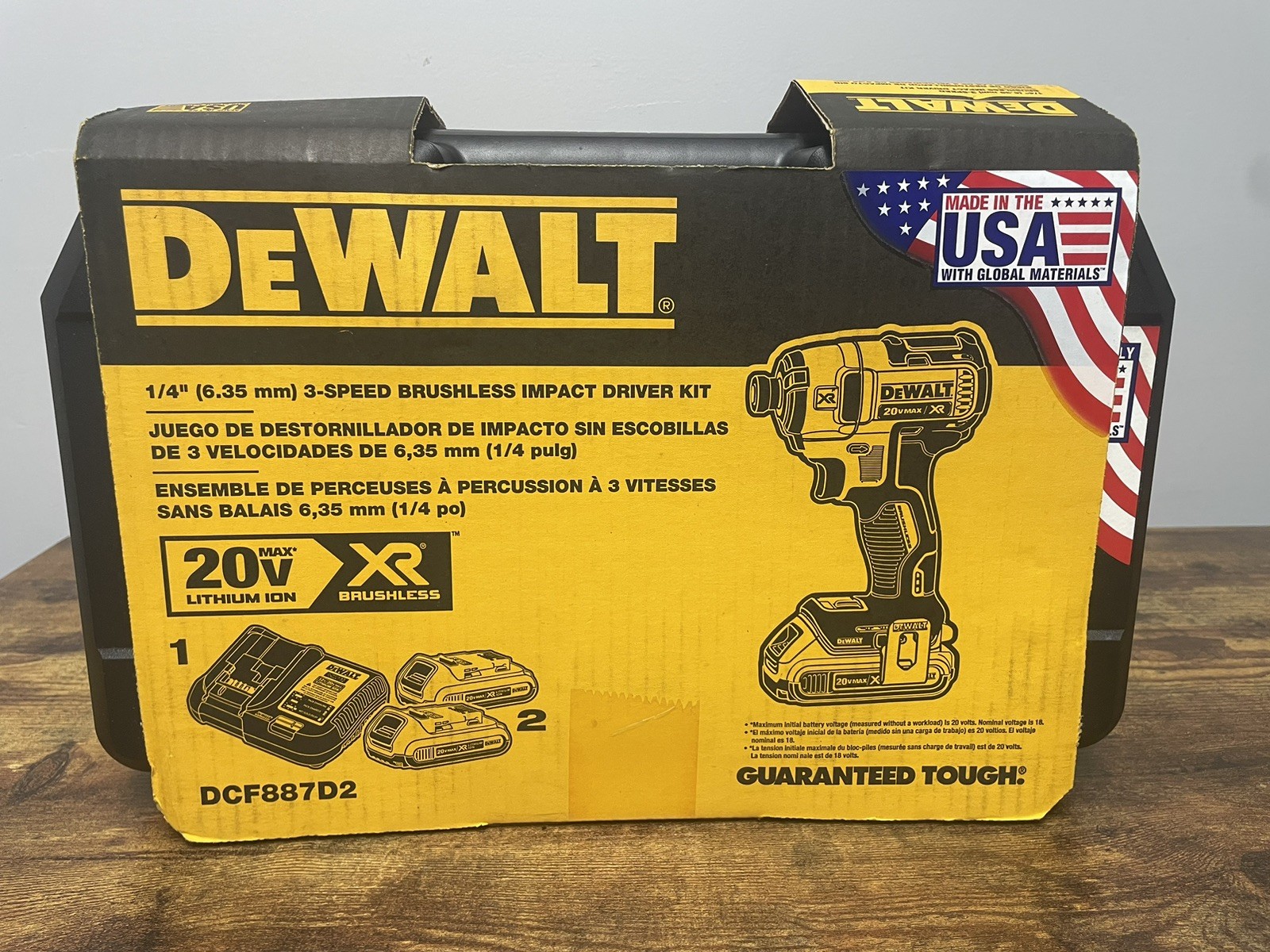 DEWALT DCF887D2 20V Cordless Brushless Impact Driver kit NEW