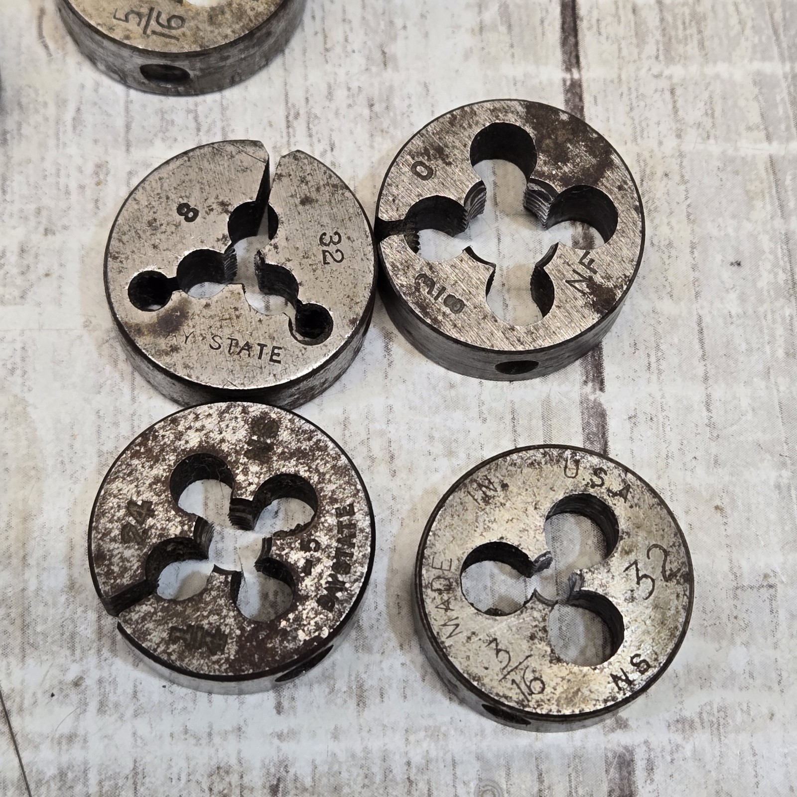 Lot 15 Round Split Adjustable Dies And 12 High Speed Tap Bits Various Brands