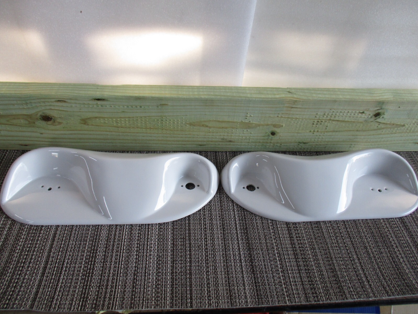 Pontoon Light Bases