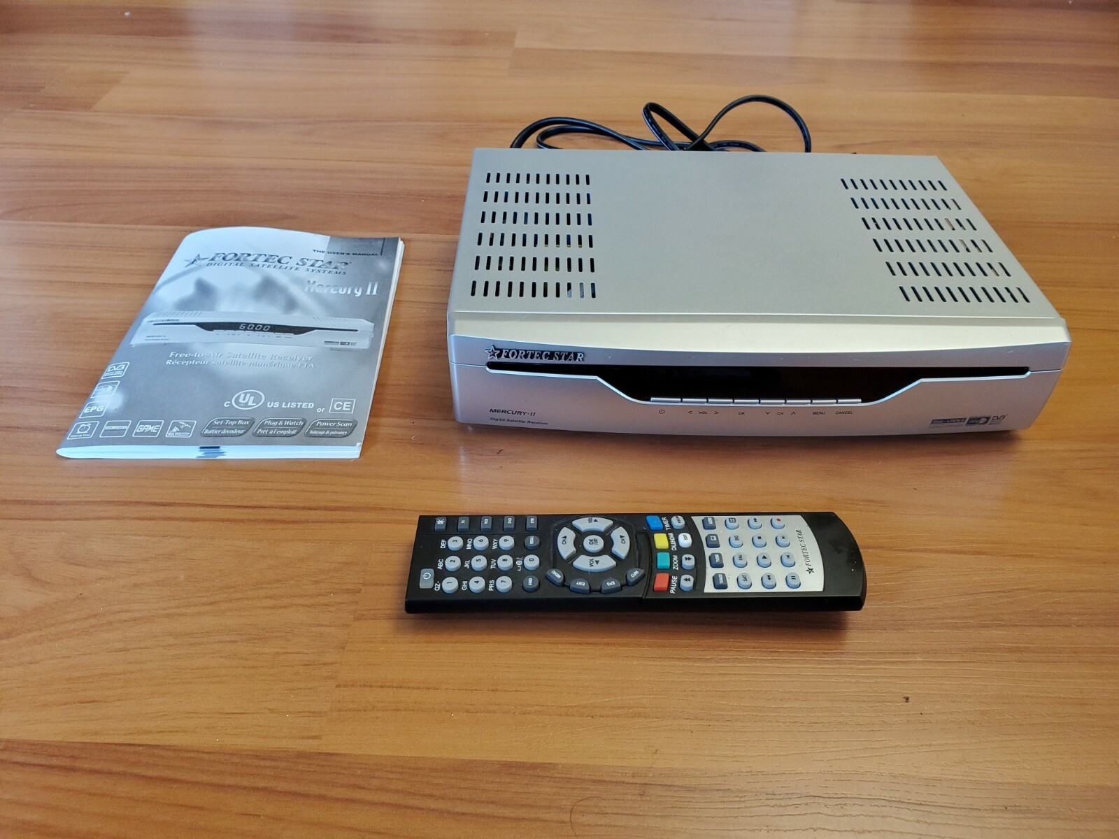 Fortec Star Digital Satellite Receiver w/ Remote and User Manual