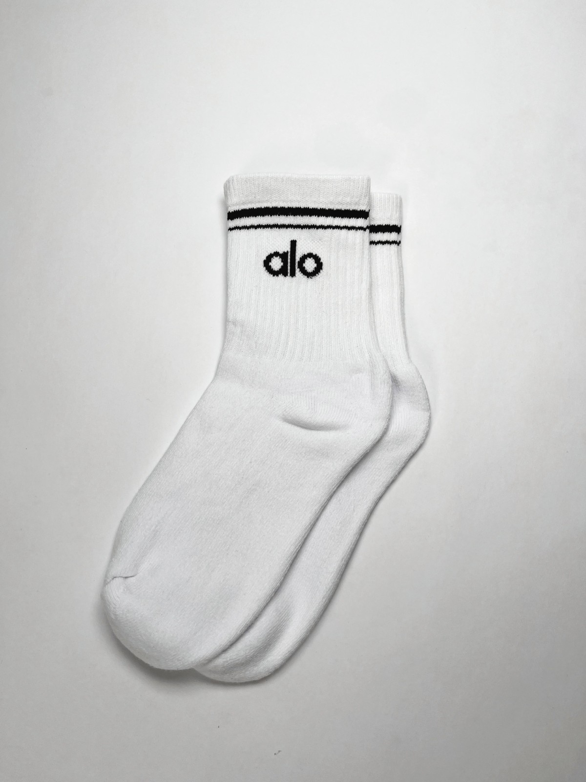 ALO White Half Crew Socks – Size S/M – New – Fast Shipping