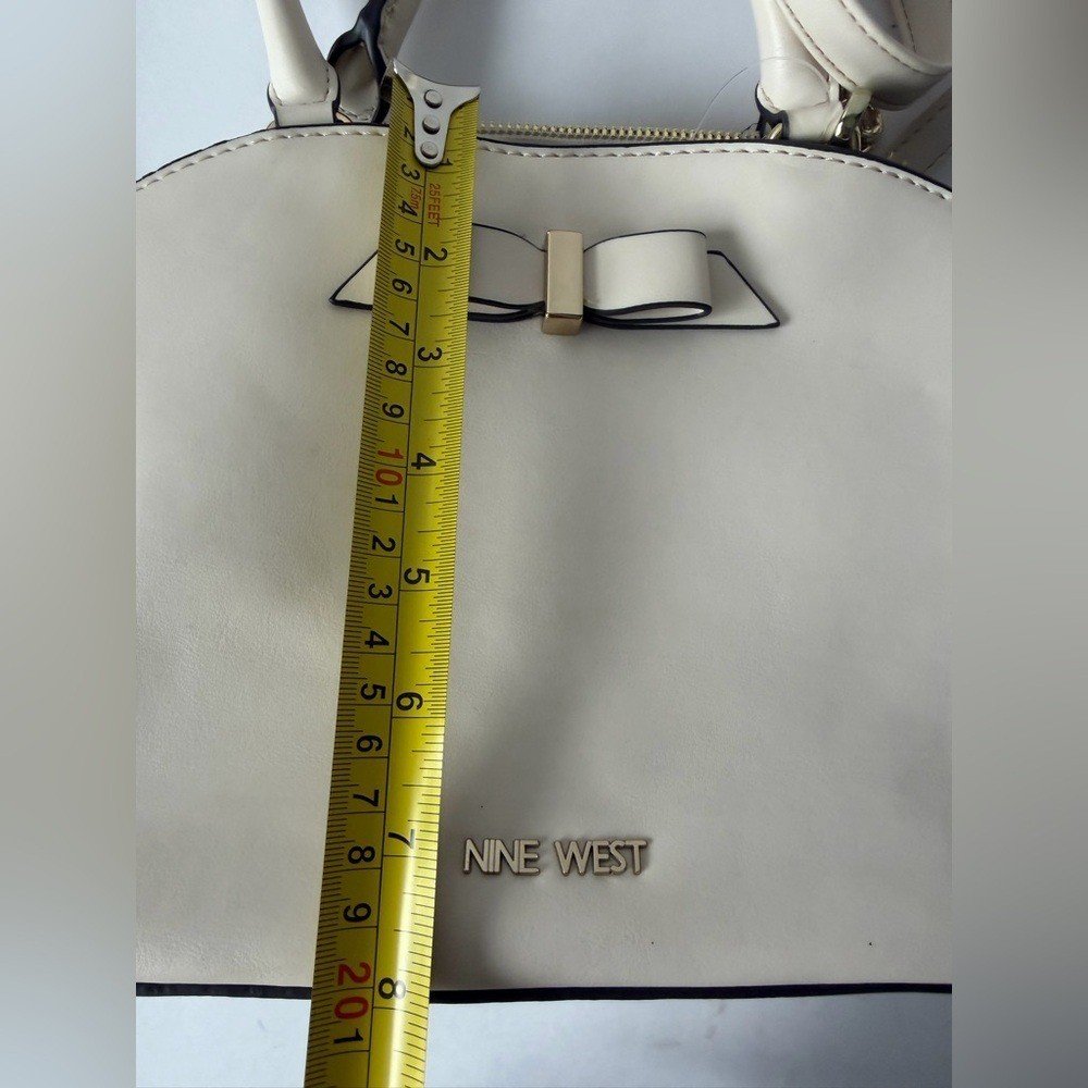 Nine West Ivory Bow Satchel Fair condition