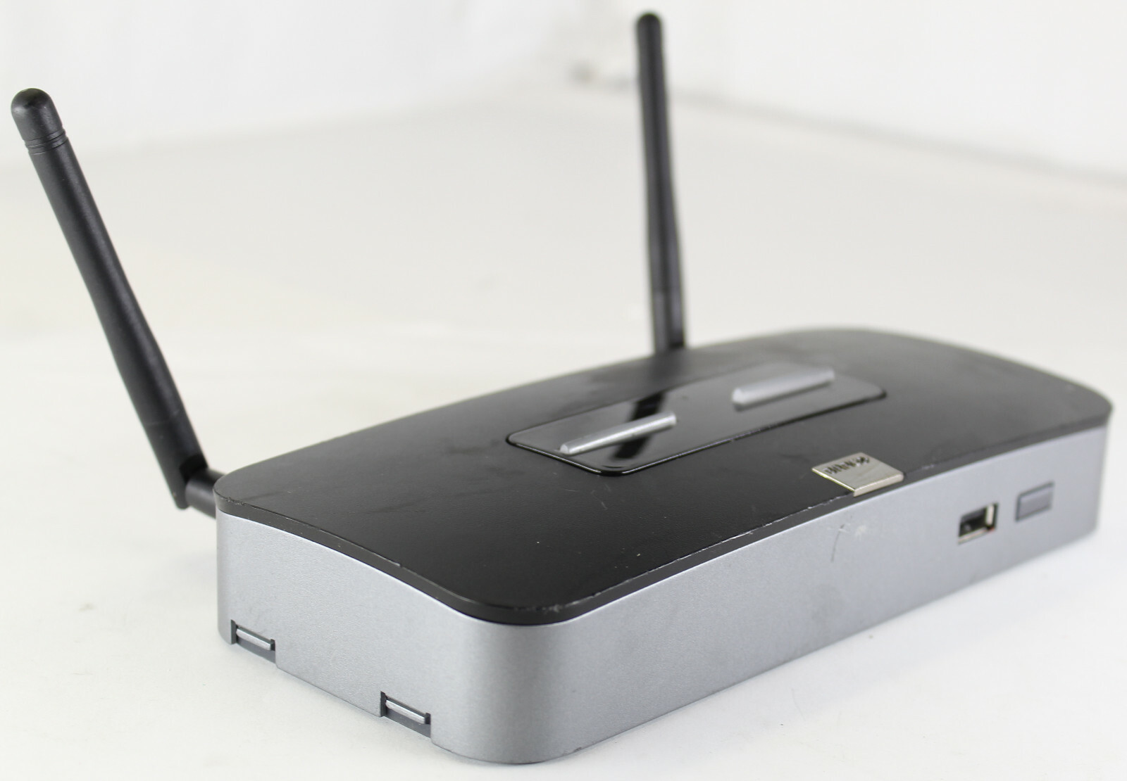 Barco R9861008 Clickshare Wireless Presentation System (Base System Only)