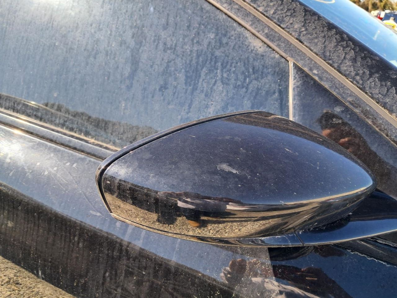 200 2015 Glove Box 4848667