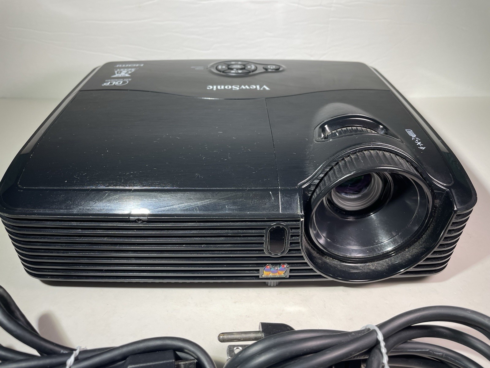 Viewsonic PJD5133 DLP 3D-Ready HDMI / Computer Ready Projector VS14112 NO REMOTE