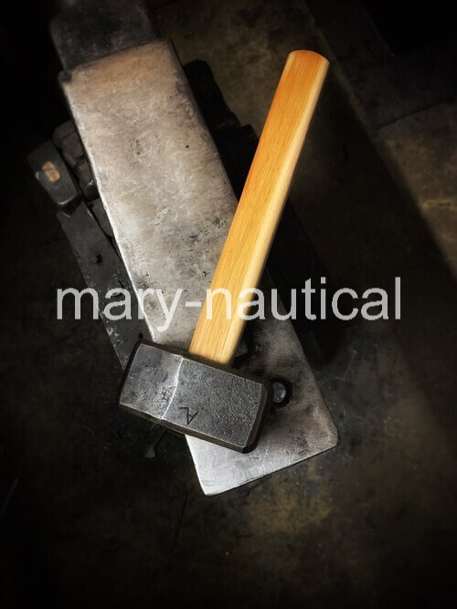 Straight Peen Hammer 2.5 lb hammer