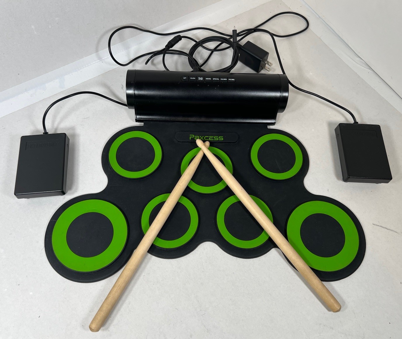 Electronic Digital Drum Set 7 Pads MIDI Drum Kit w/ 2 Speaker & Headphone.
