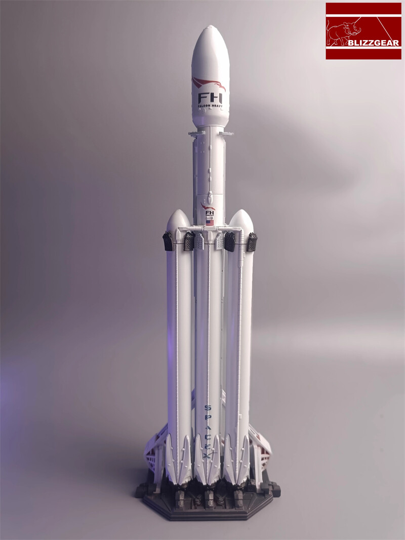 1：200 Scale SpaceX Falconheavy Rocket with Launcher Tower Resin Model Toy 35cm
