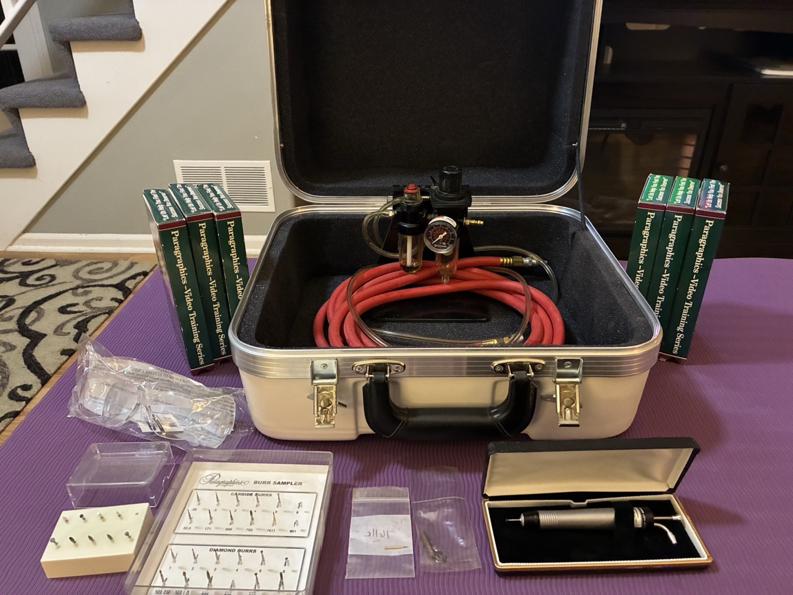 PARAGRAVER HIGH SPEED ROTARY ENGRAVER W/REGULATOR, BITS, INSTRUCTION TAPES, CASE