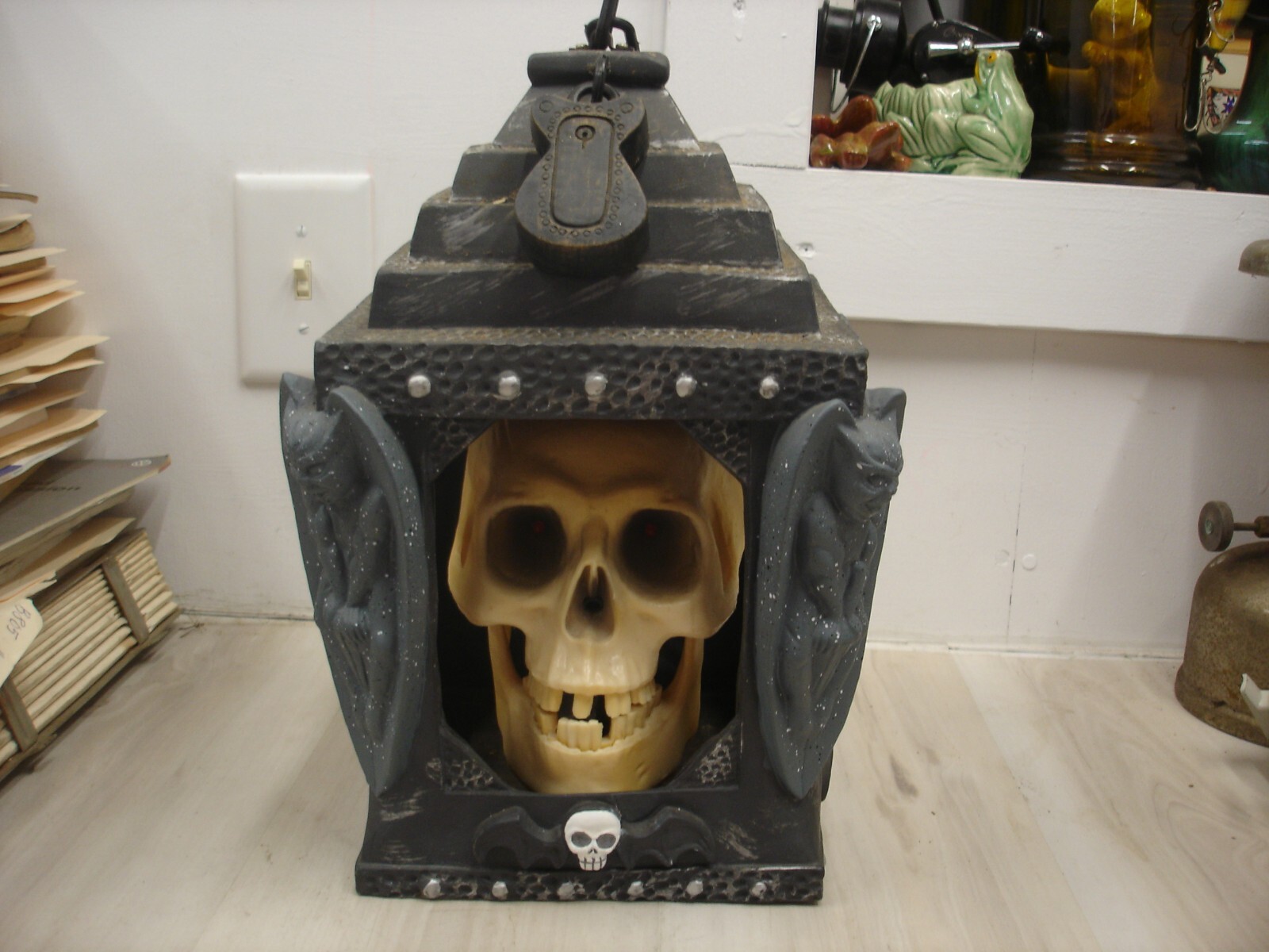 Animated Talking singing lighted Skull Lantern Halloween Tested WORKS battery