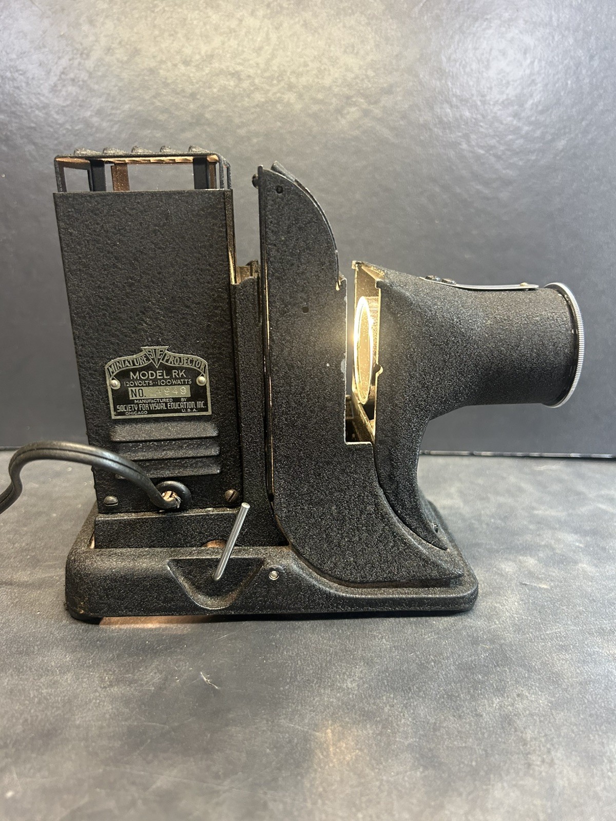 Vintage 1940's Picturol Miniature Slide Projector Model RK In The Original Case