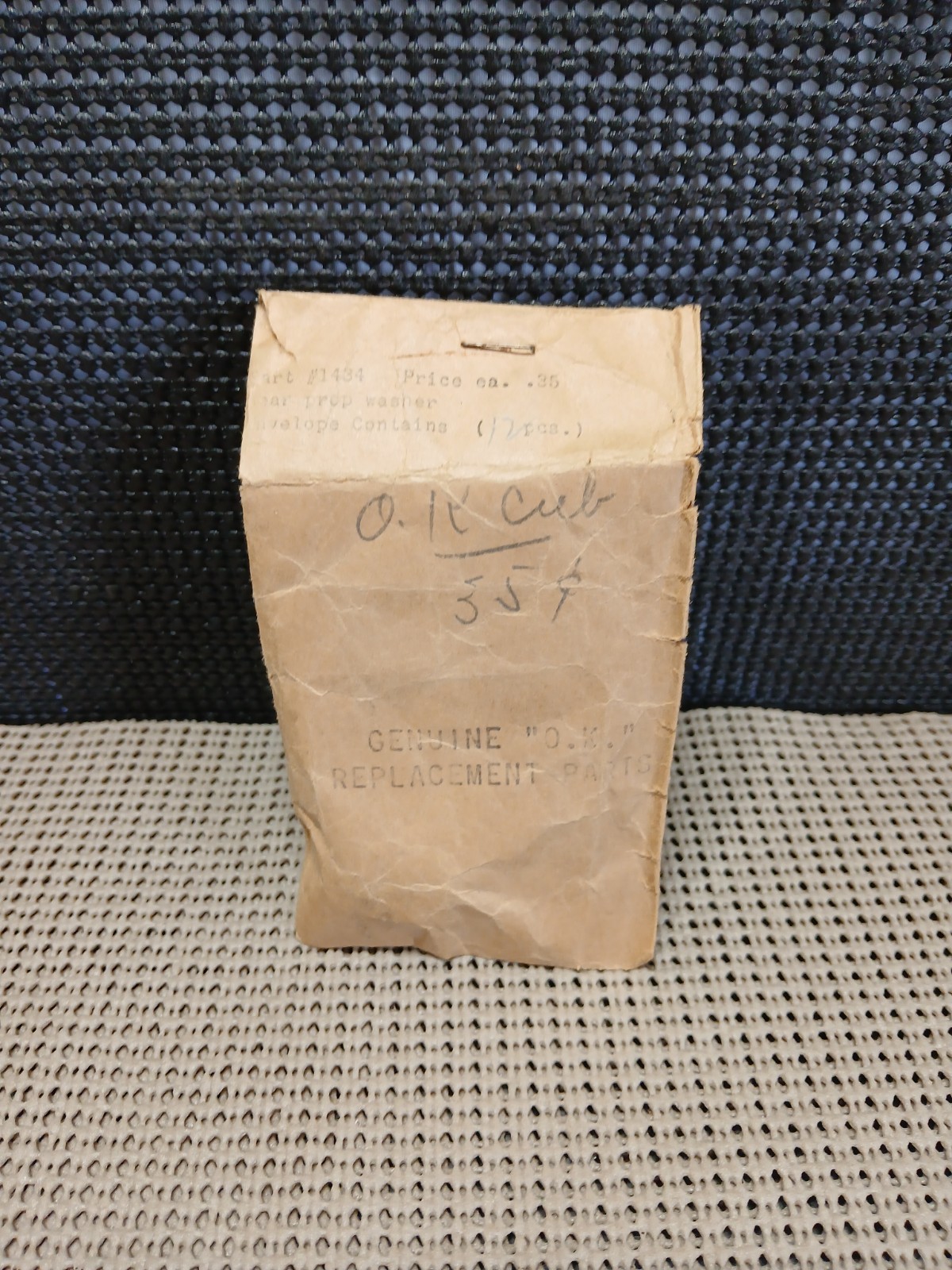 HERKIMER*O.K. CUB*MODEL AIRPLANE ENGINE PART*PROPELLER WASHER*SP*NOS*OP*SAI