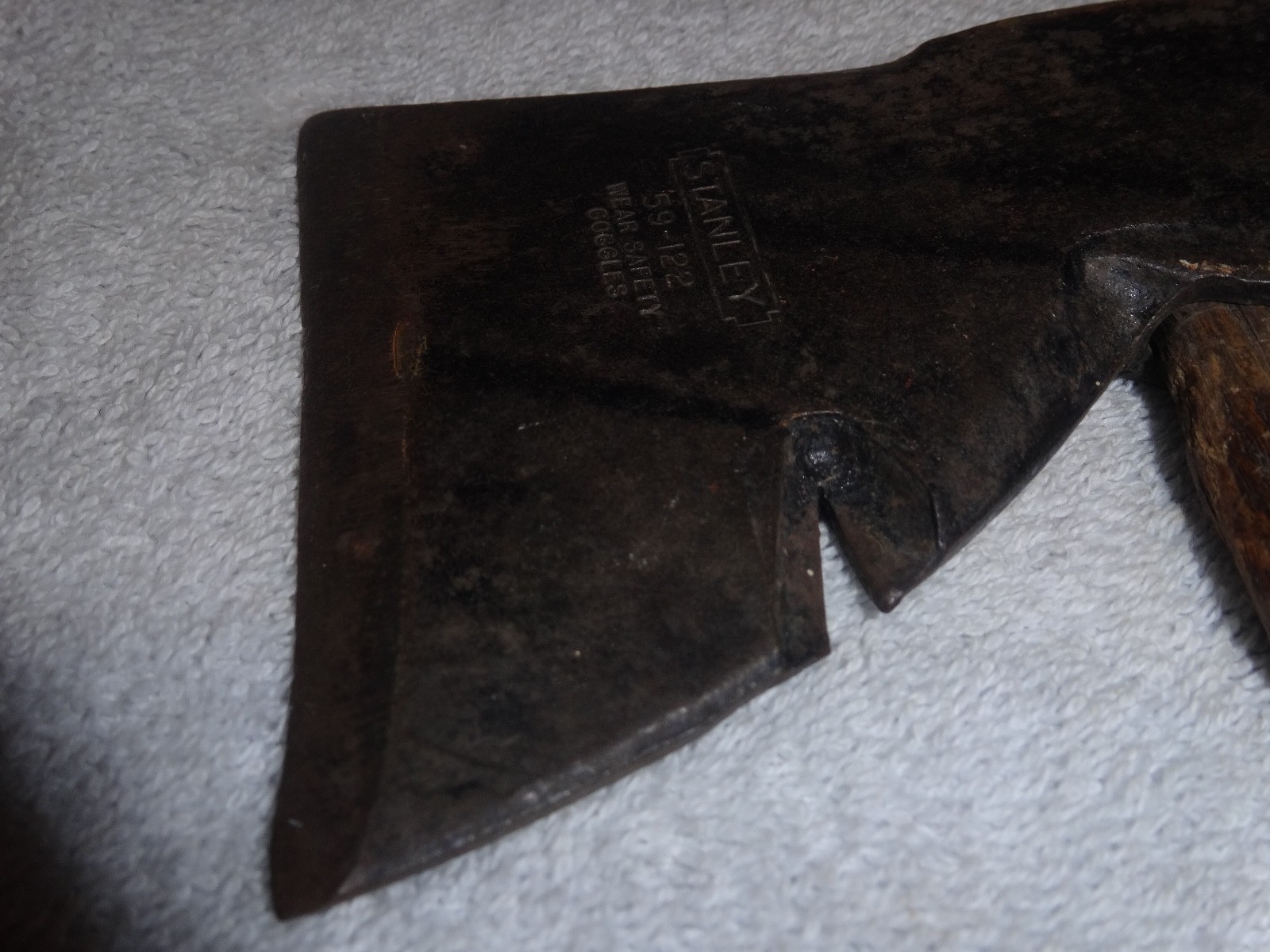 ANTIQUE ORIGINAL 14" STANLEY WOOD & METAL AX+ HAMMER 59 WEAR SAFETY GOGGLES TOOL