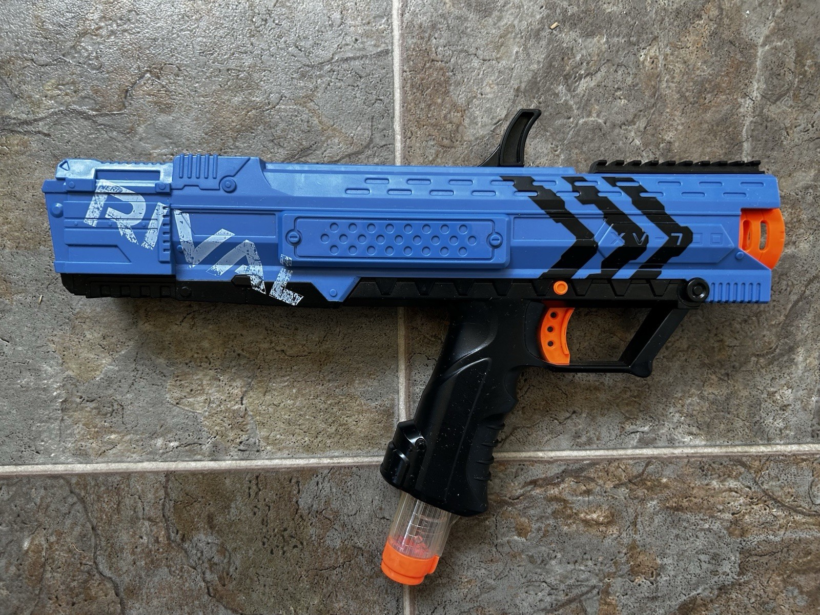 Nerf Rival Apollo XV 700 Blaster Spring-Action, Blue