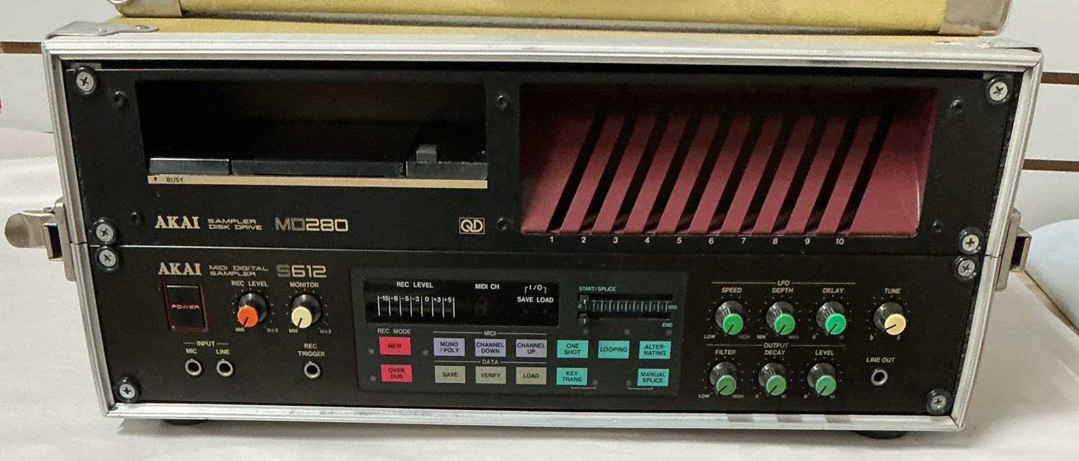 AKAI S612 Midi Digital Sampler with MD280 Disc Drive & Container