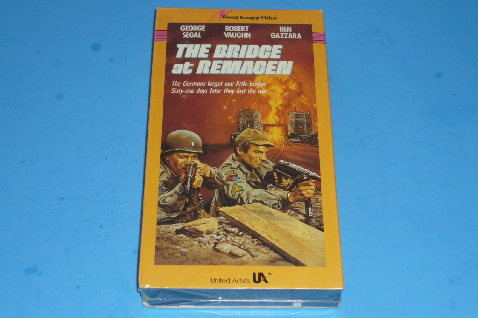 "THE BRIDGE AT REMAGEN" - GEORGE SEGAL / ROBERT VAUGHN - 1988 - VHS - SEALED