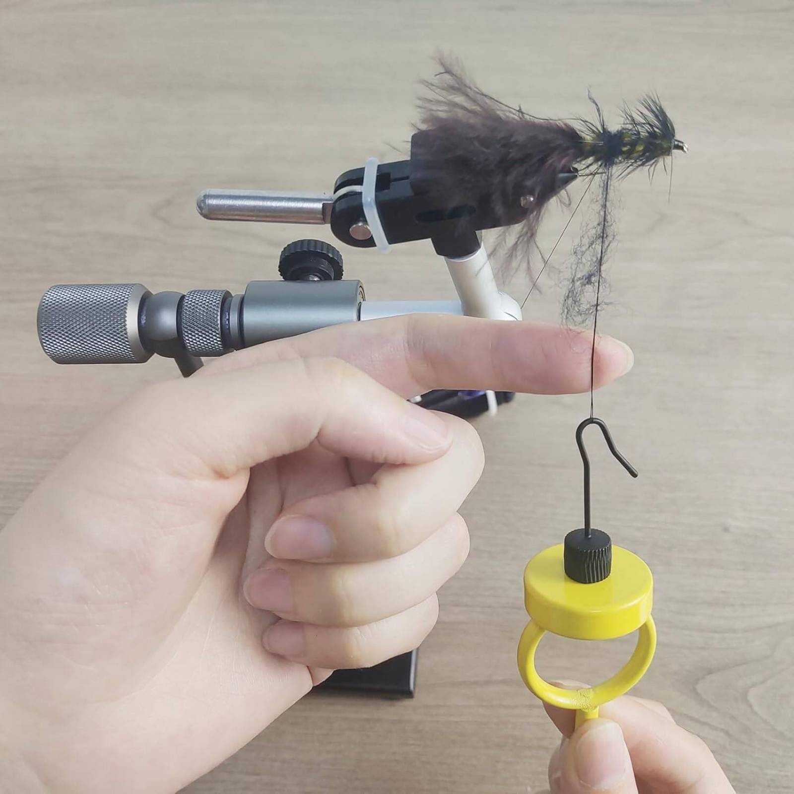 2 Pieces Dubbing Rotator Circular Style Fly Tying Ribbed Grip