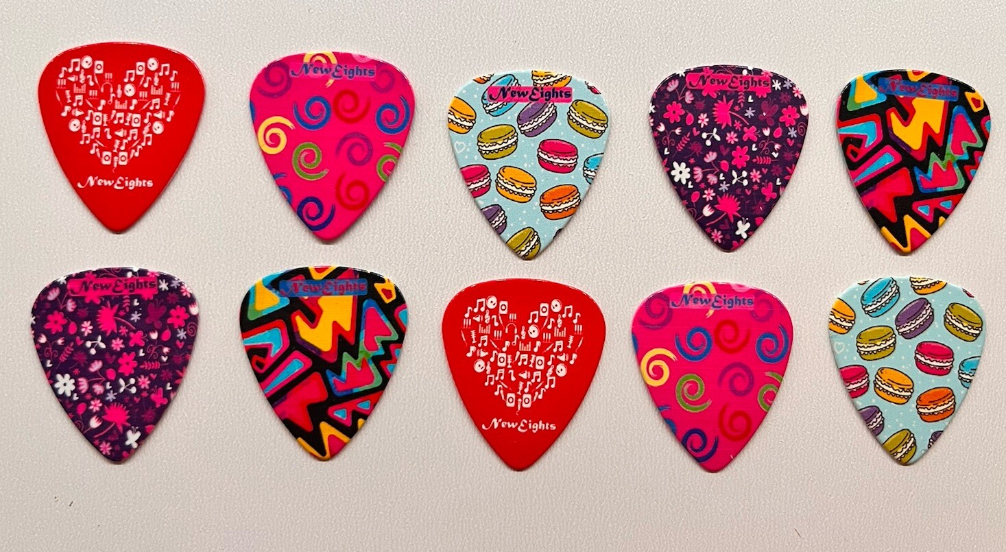 NEW EIGHTS Guitar Picks  CUTE DESIGNS Hearts Flowers French Macarons Lot of 10
