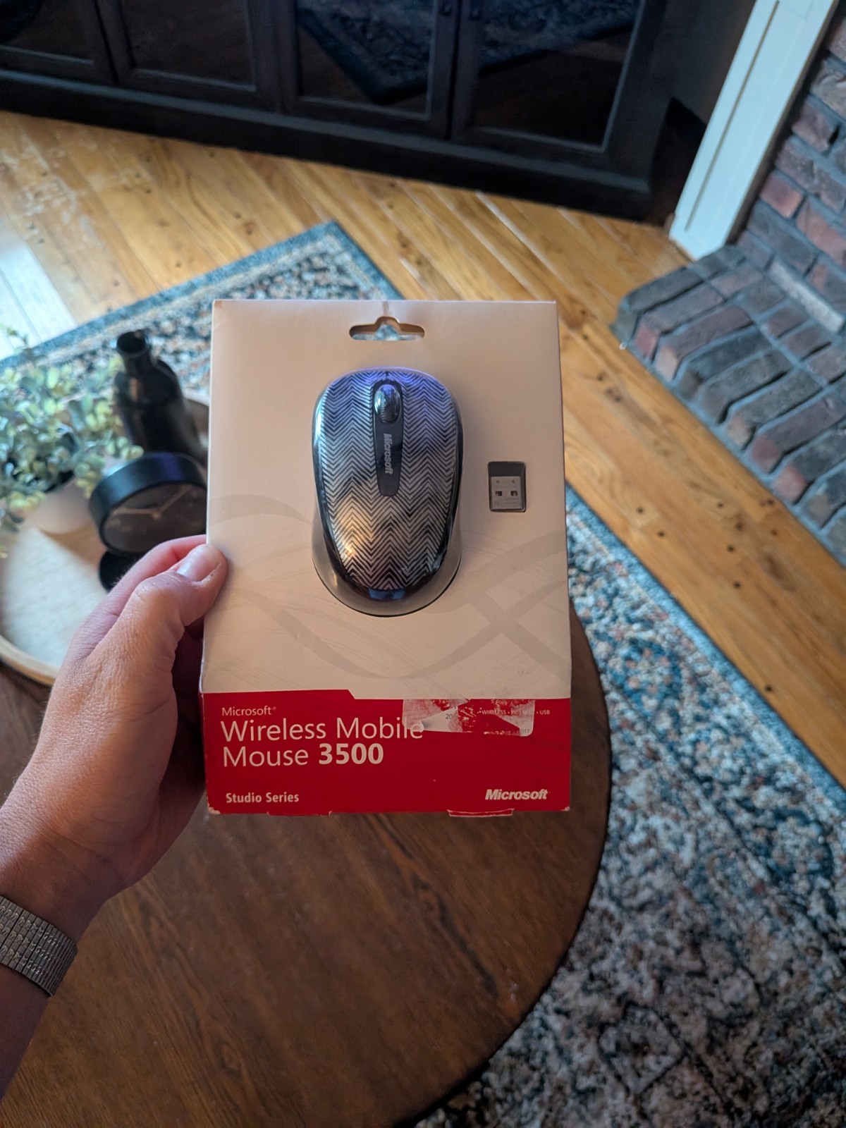 Microsoft Wireless Mobile Mouse 3500: Model GMF-00083, Black & Silver (New)