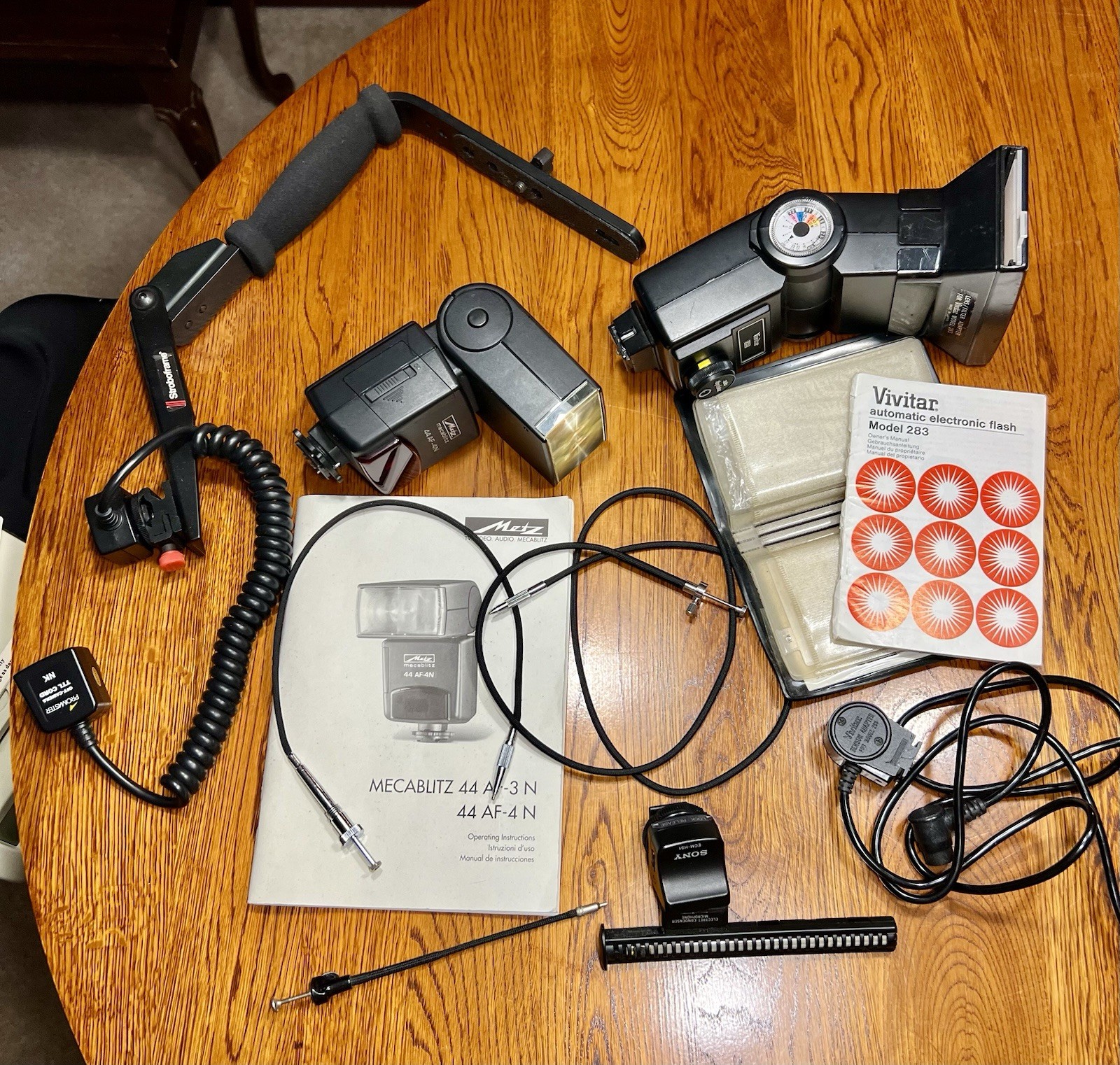 Metz Vivitar 35mm Camera Flash Lot.