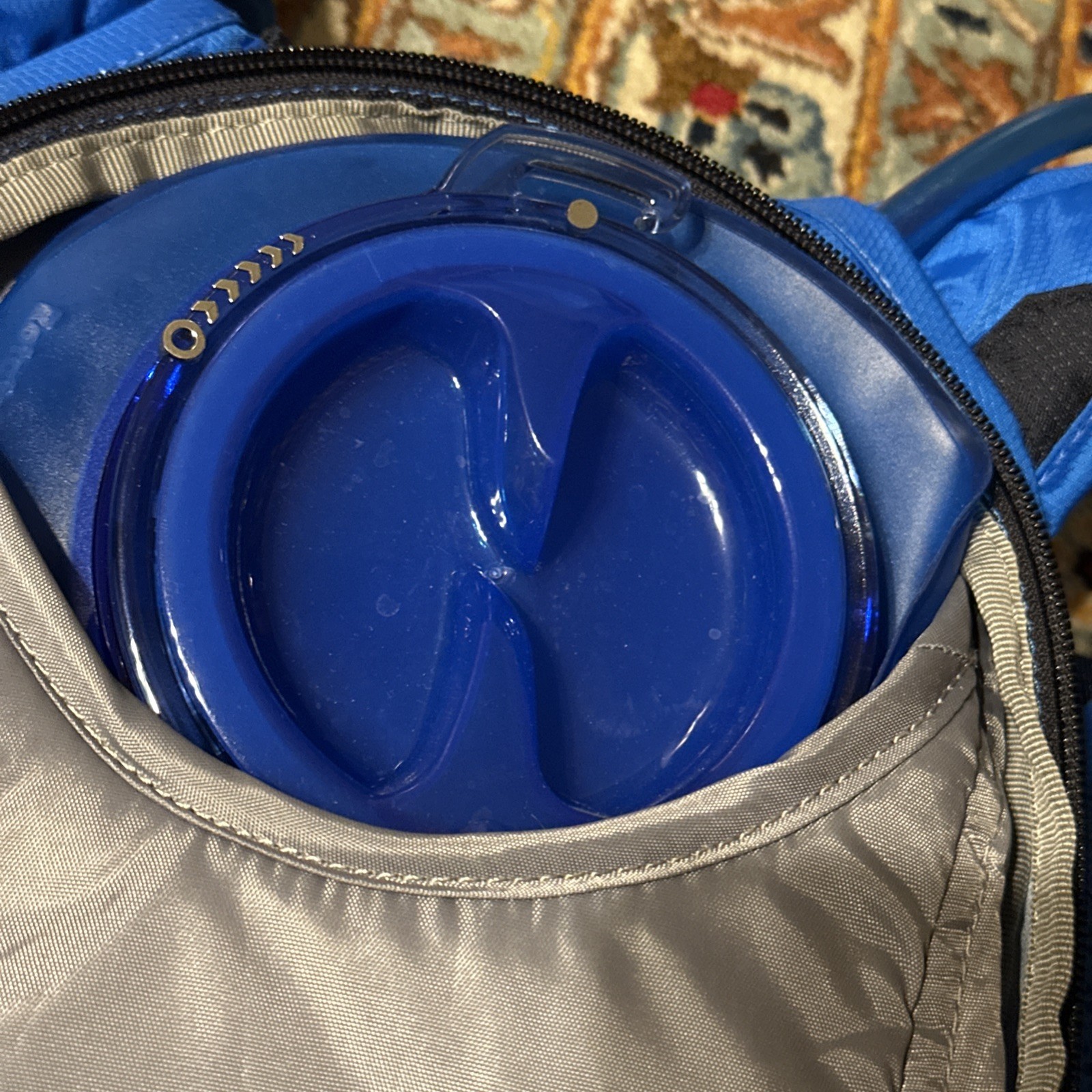 Camelbak Lobo Blue/Black Hydration Pack Hiking Trail Backpack