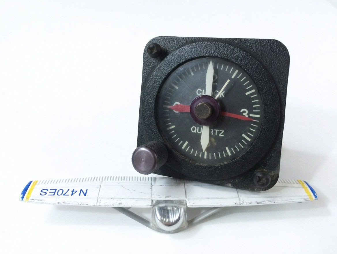 Vintage Aircraft Quartz Clock/Chronometer 2 1/4" Panel Mount 12VDC *Tested Good