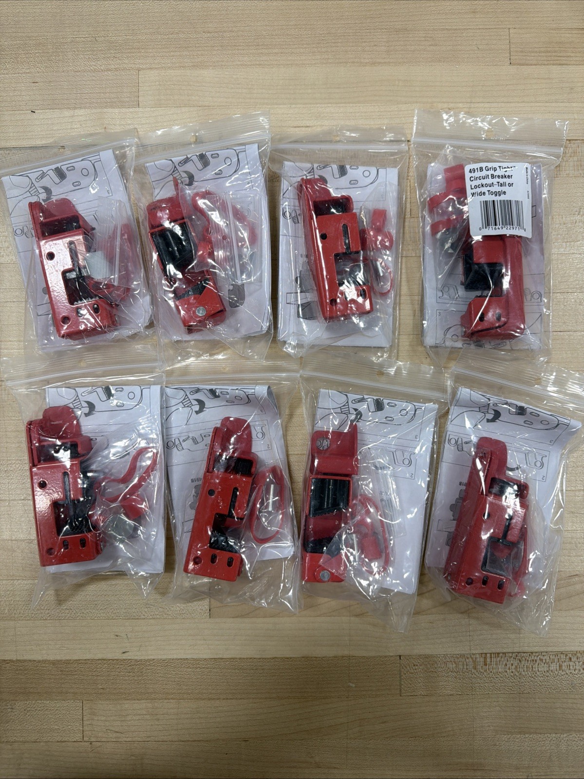 Lot Of 8 - Master Lock Grip Tight Circuit Breaker Lockout Set 491B