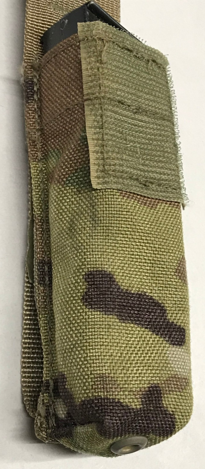 MULTICAM MOLLE II Single 9mm Magazine Pouch USGI
