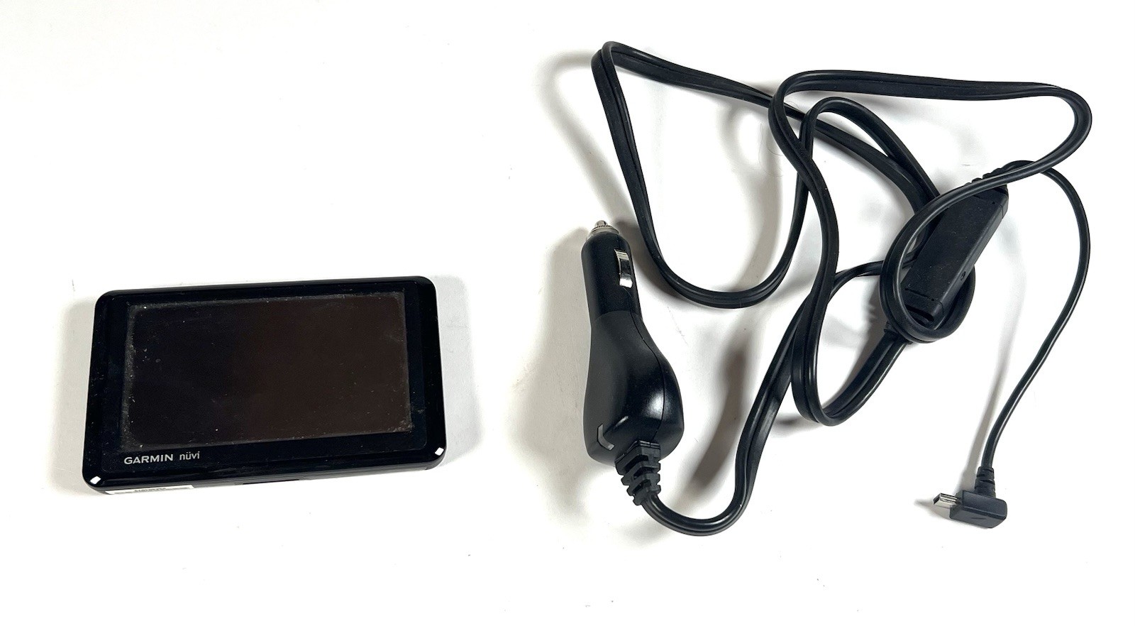 Garmin Nuvi 1390 GPS Navigation W Car Adapter