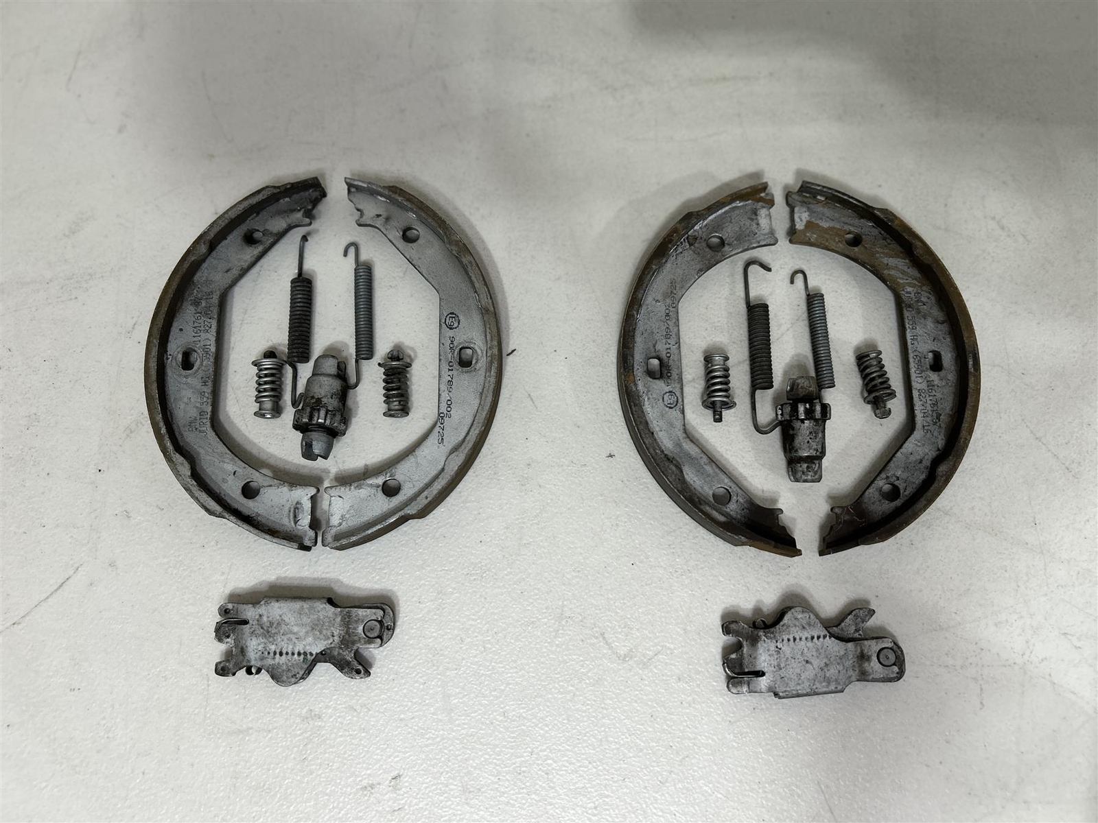 2016 BMW M4 Emergency Brake Shoes Left Right OEM Hardware 2015-2020