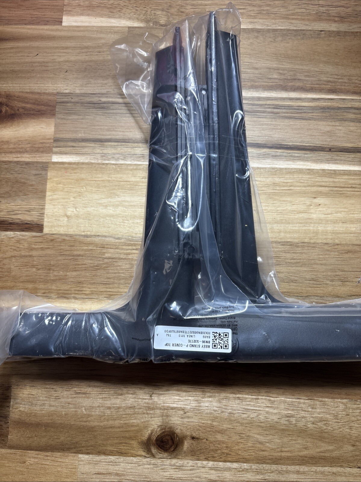 Samsung 65” Frame - QN65LS03FAF - 2025 TV stand / legs / feet / pedestal / base
