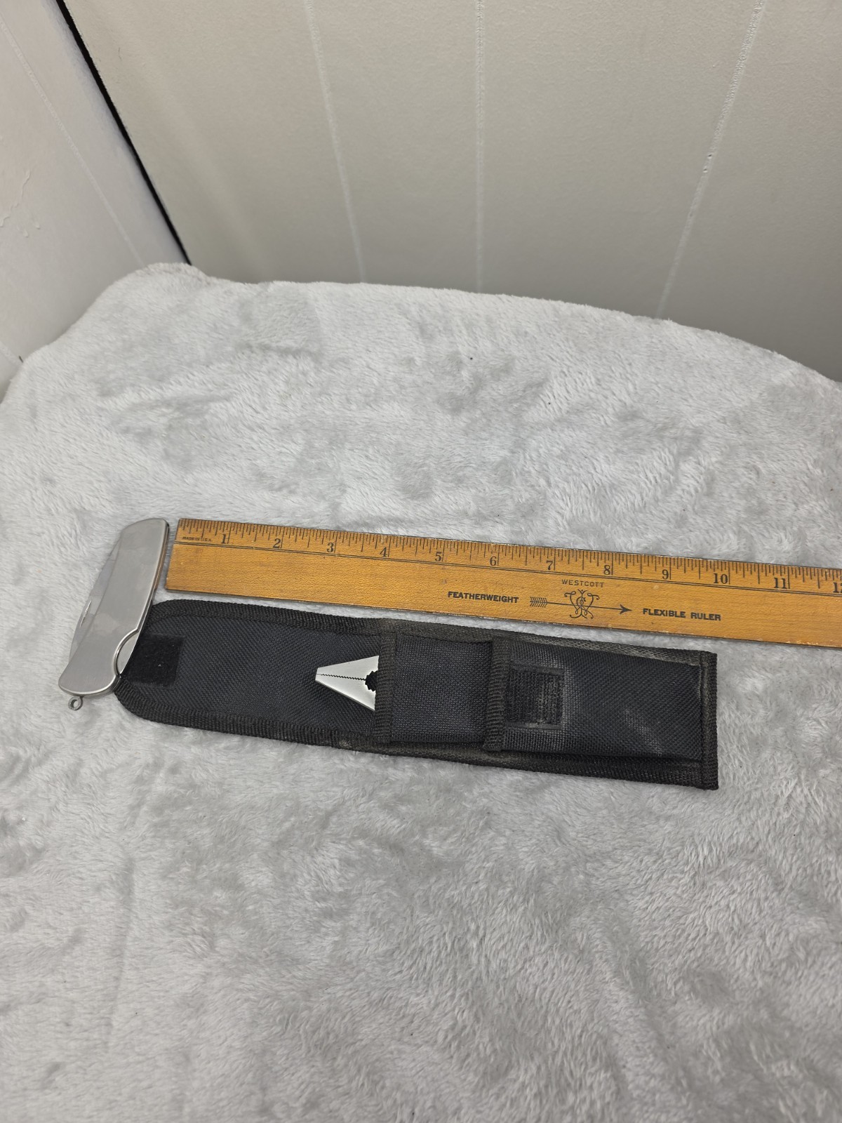 Multi-Tool with pocket knife with sheath with belt loop