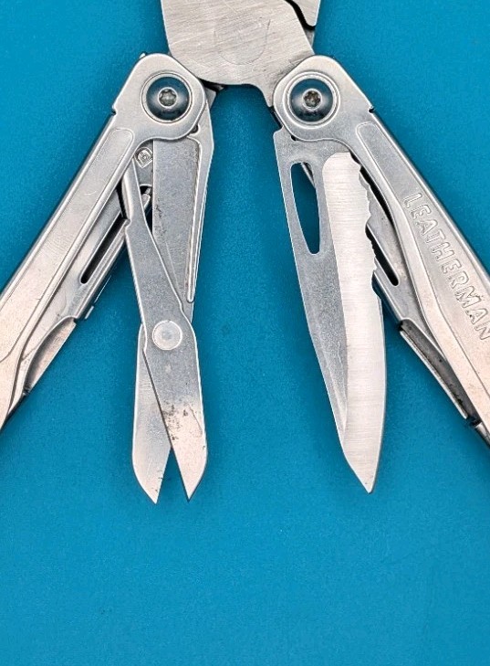 LEATHERMAN WINGMAN MULTI-TOOL! FAST SHIPPING! *CARLISLE*