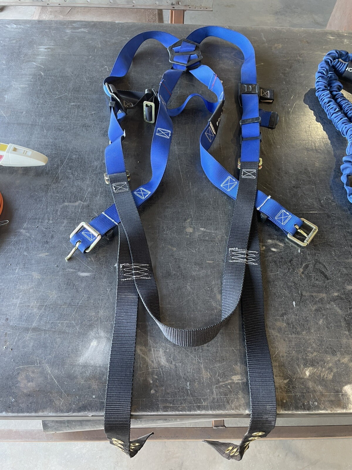Fall tech Harness X2 With Safty Anchor Hooks Roofing Framing Construction