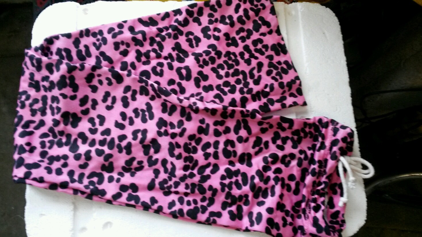 Tail bag lycra Tail Bag...pink cheetah... never used !!