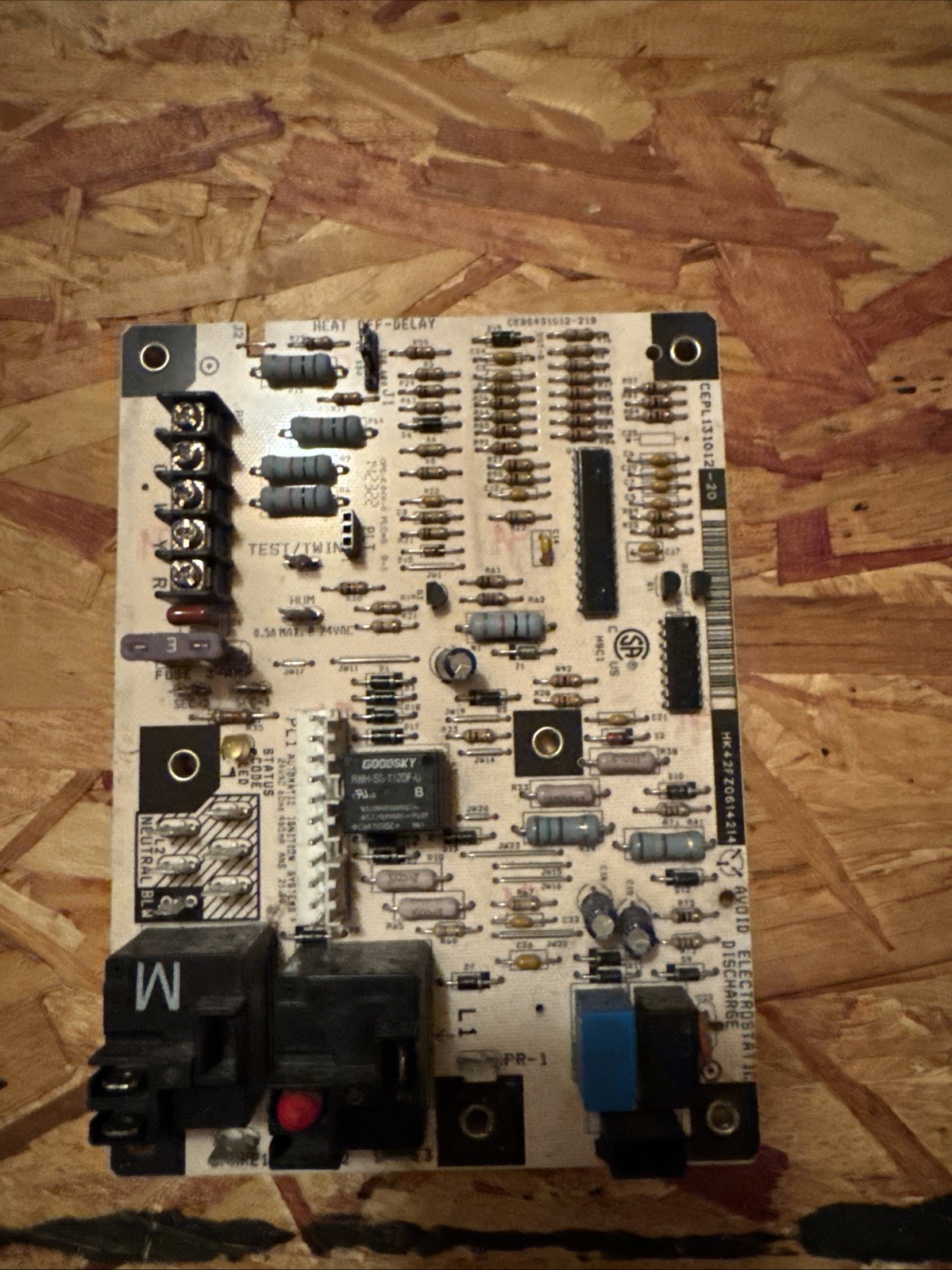 Bryant HK42FZ061 Carrier Furnace Control Circuit Board CEPL131012-20 Item#44