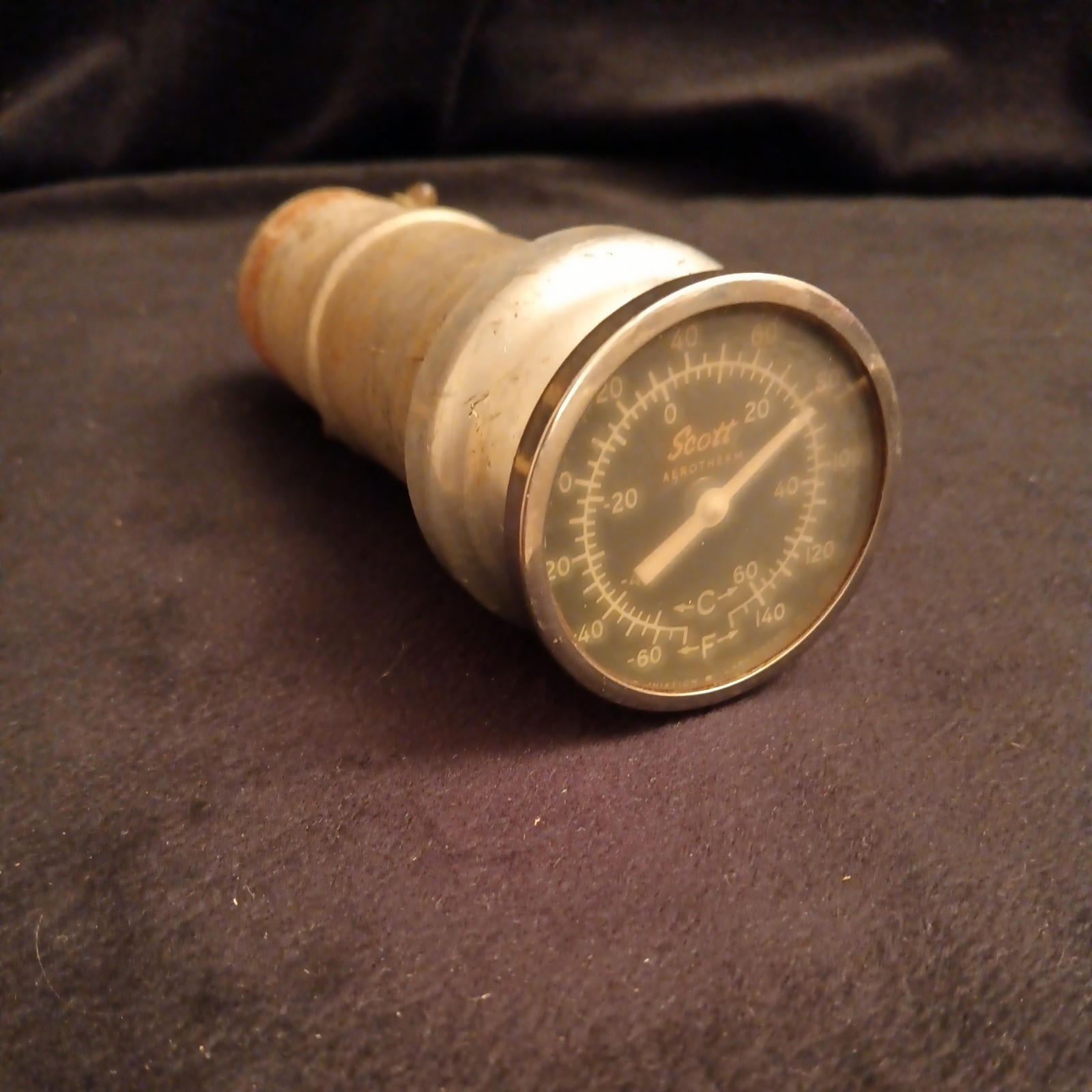 SCOTT AEROTHERM 2" OUTSIDE AIR TEMPERATURE PROBE INDICATOR OAT WITH CASE