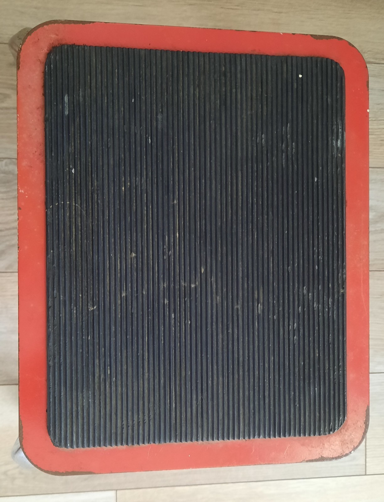 Vintage RED One Step Stool 10"x 12" Mid Century Retro Chrome Legs Eclipse