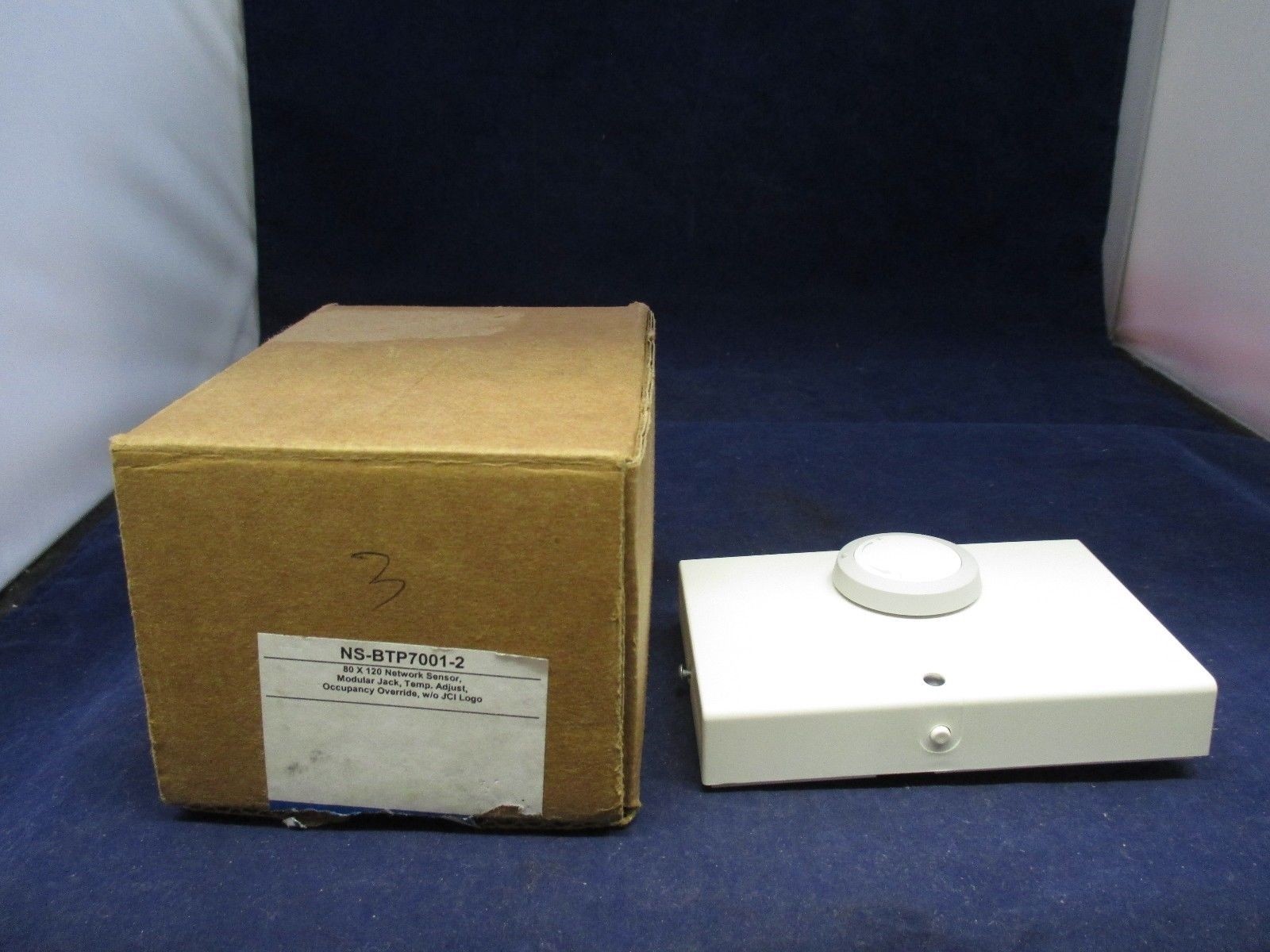Johnson Controls NS-BTP7001-2 Temperature Sensor new